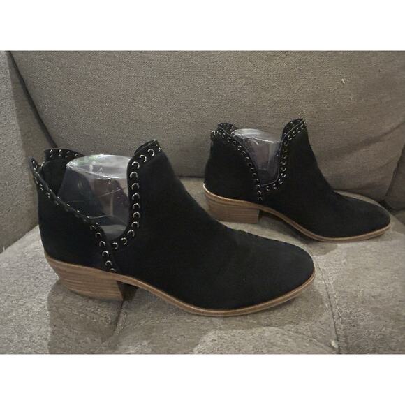 Vince Camuto Black Suede Booties size 9 M - Picture 4 of 10
